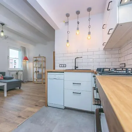 Hello Brzezno Dworska *